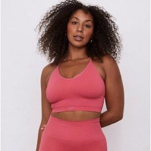 Sculptflex ribbed V bra and leggings in punch ,color discontinued